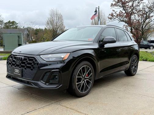 Mythos Black Metallic 2022 Audi SQ5 3.0T Premium Plus