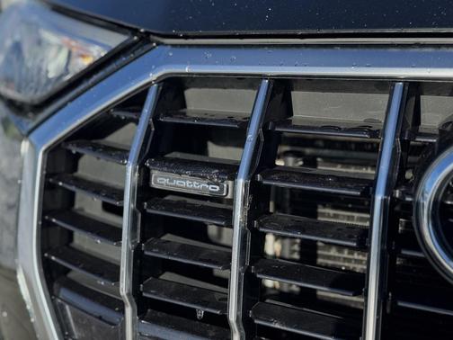 2021 Audi Q3 45 S line Premium