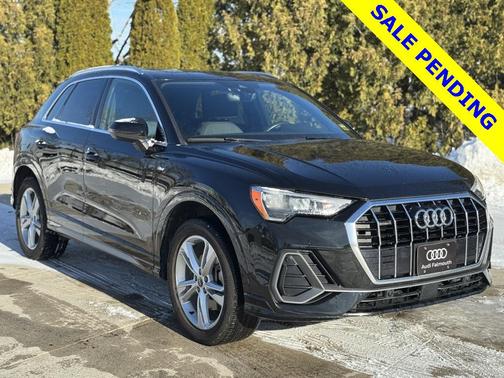 2021 Audi Q3 45 S line Premium