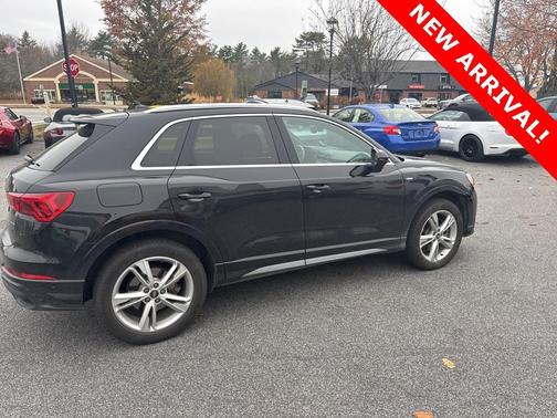 2021 Audi Q3 45 S line Premium