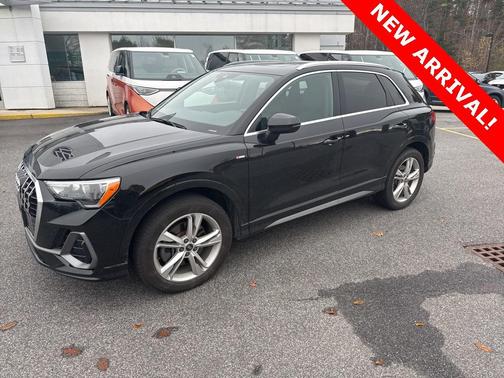 2021 Audi Q3 45 S line Premium