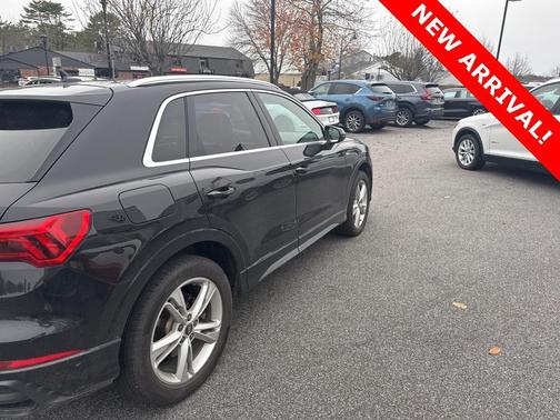 2021 Audi Q3 45 S line Premium