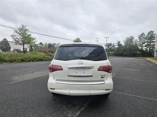 2015 INFINITI QX80 Base