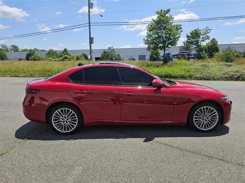 2017 Alfa Romeo Giulia Ti