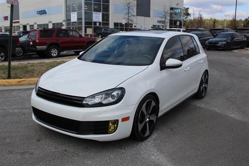 Photo 1 of 10 of 2013 Volkswagen GTI Drivers Edition