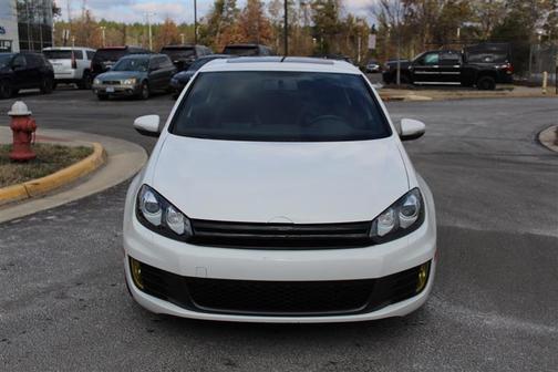 Photo 2 of 10 of 2013 Volkswagen GTI Drivers Edition