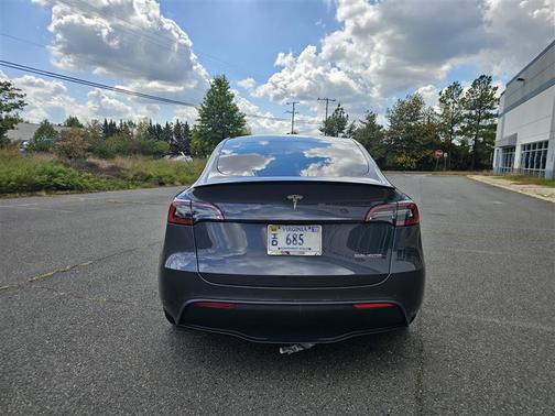 2022 Tesla Model Y Performance Dual Motor All-Wheel Drive