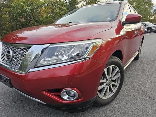 2015 Nissan Pathfinder SV