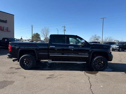 2016 GMC Sierra 2500 Denali