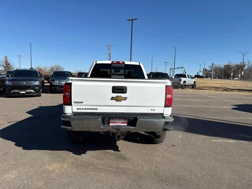 Summit White 2018 Chevrolet Silverado 2500 LTZ