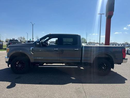 Magnetic Metallic 2017 Ford F-350 Lariat