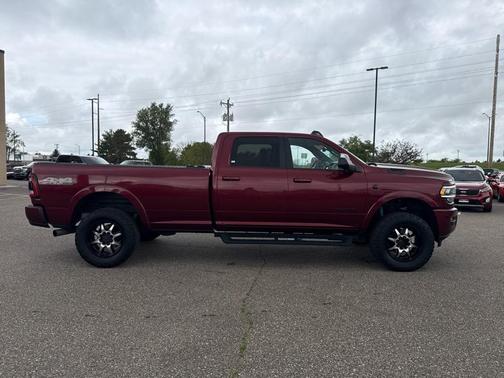 2019 RAM 2500 Laramie Crew Cab 4x4 8' Box
