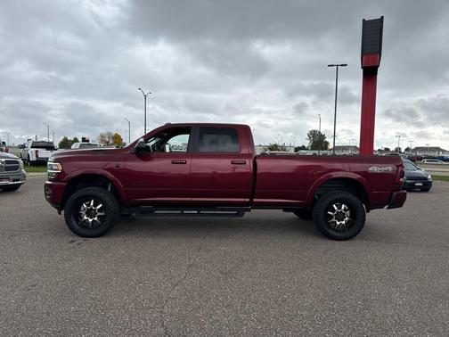2019 RAM 2500 Laramie Crew Cab 4x4 8' Box