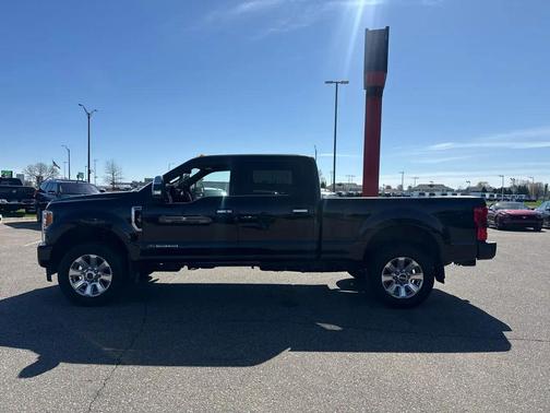 Shadow Black 2017 Ford F-250 Platinum