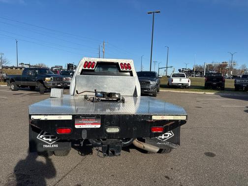 2018 RAM 3500 Tradesman Crew Cab 4x4 8' Box