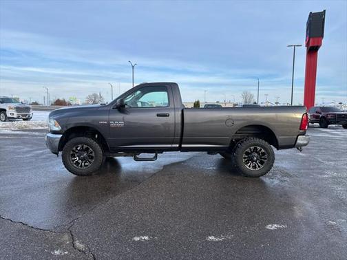 2017 RAM 2500 Tradesman Regular Cab 4x4 8' Box