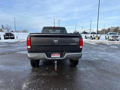 2017 RAM 2500 Tradesman Regular Cab 4x4 8' Box