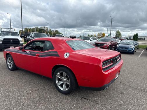 2015 Dodge Challenger SXT
