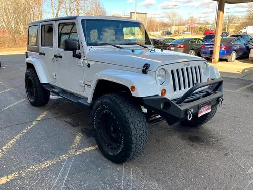 2013 Jeep Wrangler Unlimited Sahara