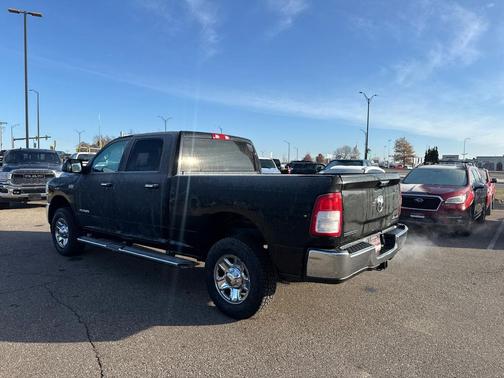 2019 RAM 2500 Big Horn Crew Cab 4x4 6'4' Box