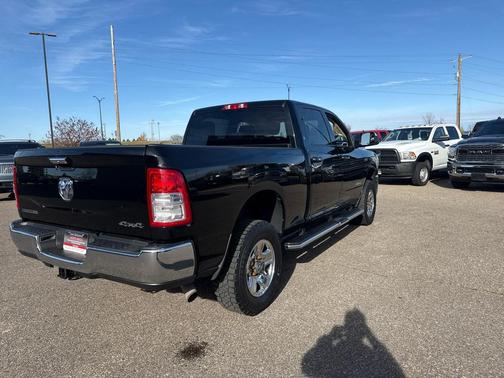 2019 RAM 2500 Big Horn Crew Cab 4x4 6'4' Box
