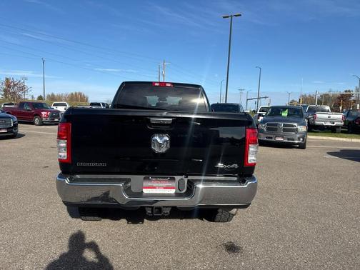 2019 RAM 2500 Big Horn Crew Cab 4x4 6'4' Box
