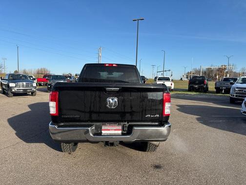 2019 RAM 2500 Big Horn Crew Cab 4x4 6'4' Box