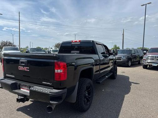 Onyx Black 2018 GMC Sierra 2500 Denali