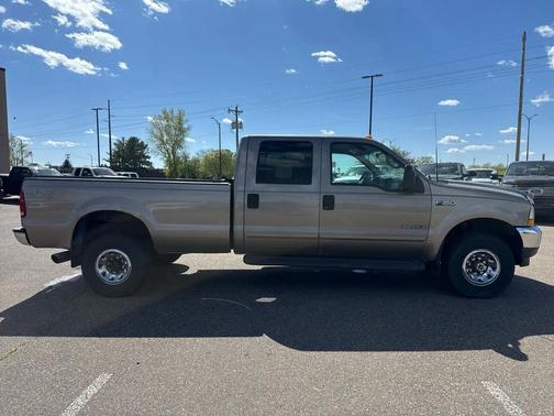 Gold 2002 Ford F-350 Lariat