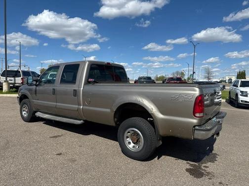 Gold 2002 Ford F-350 Lariat