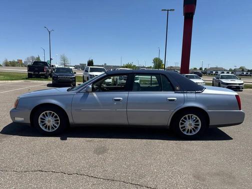Light Blue 2004 Cadillac DeVille Base
