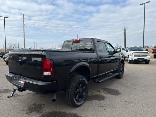 2018 RAM 2500 Laramie Crew Cab 4x4 6'4' Box