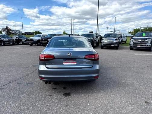 2017 Volkswagen Jetta 1.8T SEL