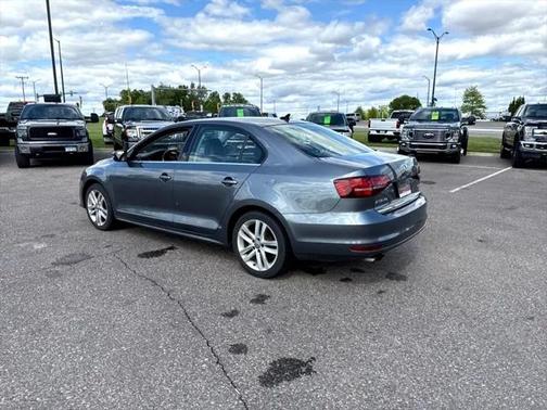 2017 Volkswagen Jetta 1.8T SEL