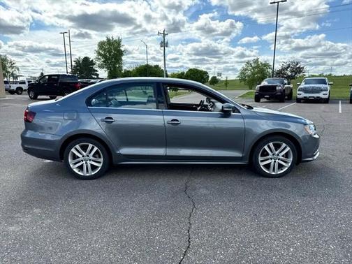 2017 Volkswagen Jetta 1.8T SEL