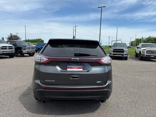Magnetic Metallic 2016 Ford Edge SE