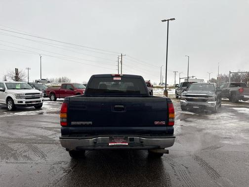 2005 GMC Sierra 1500 SLE Crew Cab