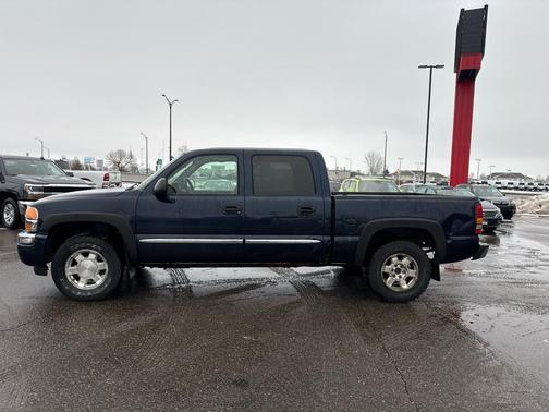 2005 GMC Sierra 1500 SLE Crew Cab