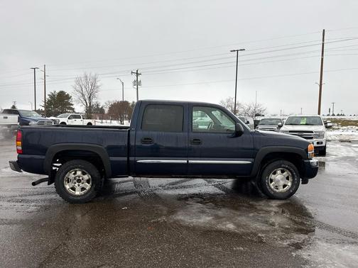 2005 GMC Sierra 1500 SLE Crew Cab