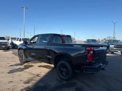 2022 Chevrolet Silverado 1500 Custom Trail Boss