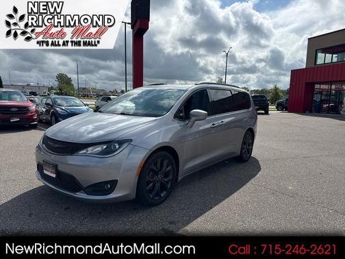 2018 Chrysler Pacifica Touring-L Plus