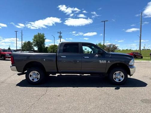 2017 RAM 2500 SLT Crew Cab 4x4 6'4' Box