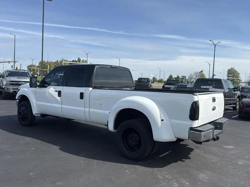 Pearl White 2015 Ford F-450 XL