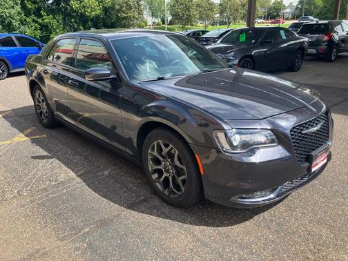2018 Chrysler 300 S