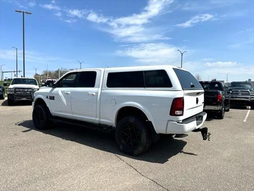 2018 RAM 3500 Laramie Crew Cab 4x4 6'4' Box