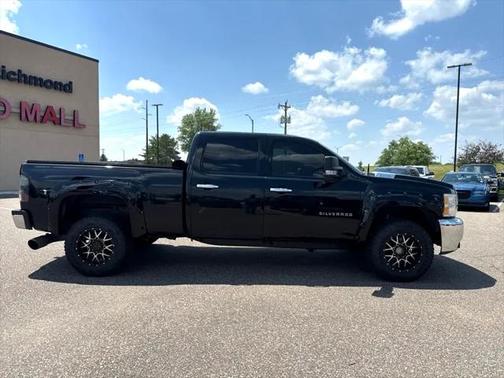 2009 Chevrolet Silverado 2500 LTZ Crew Cab