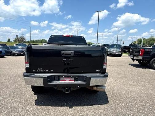 2009 Chevrolet Silverado 2500 LTZ Crew Cab