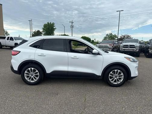 White 2020 Ford Escape SE