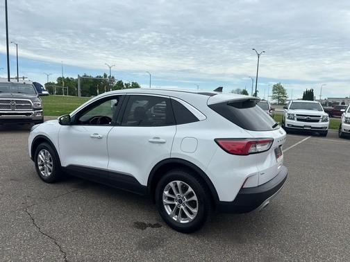 White 2020 Ford Escape SE