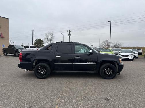 2013 Chevrolet Avalanche LTZ